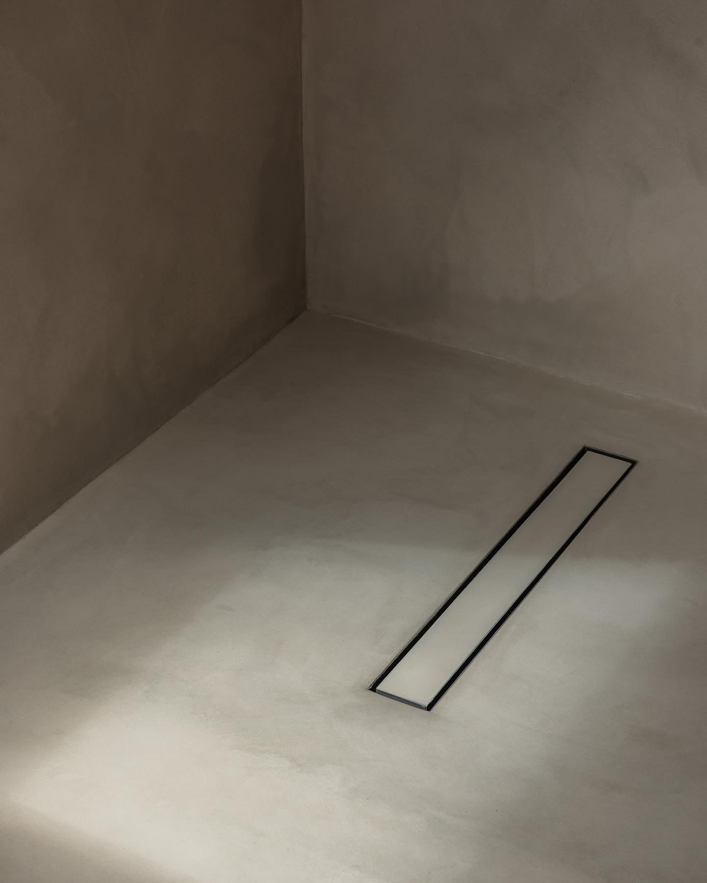 Bespoke Size Resin Rock Microcement Ready Shower Tray